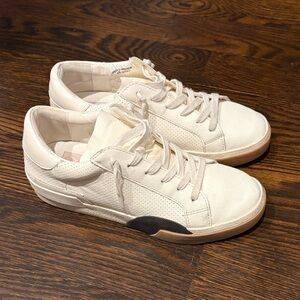 DV by Dolce Vita Cream Lace-Up Sneakers